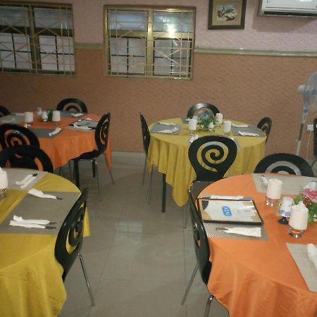Glorious Hotel & Suites Ikotun 外观 照片
