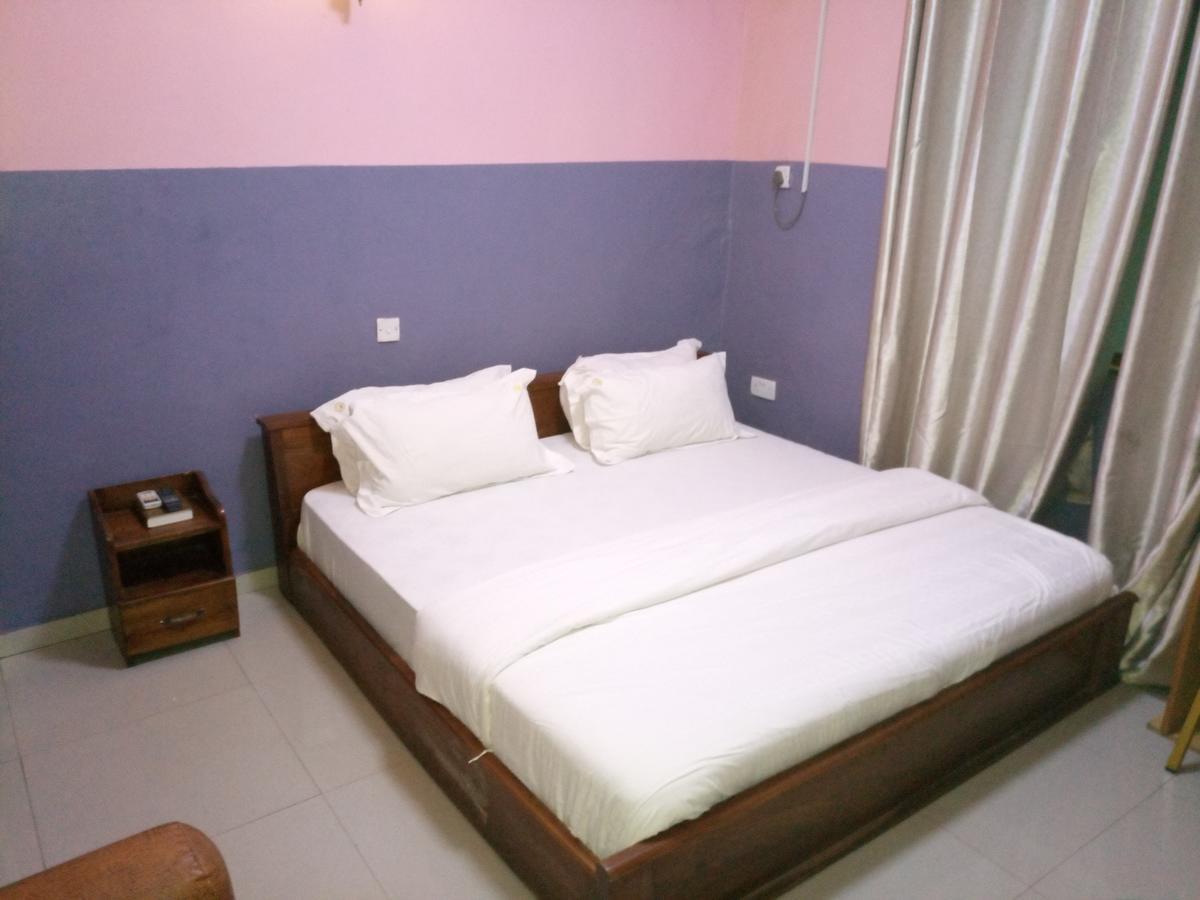 Glorious Hotel & Suites Ikotun 外观 照片